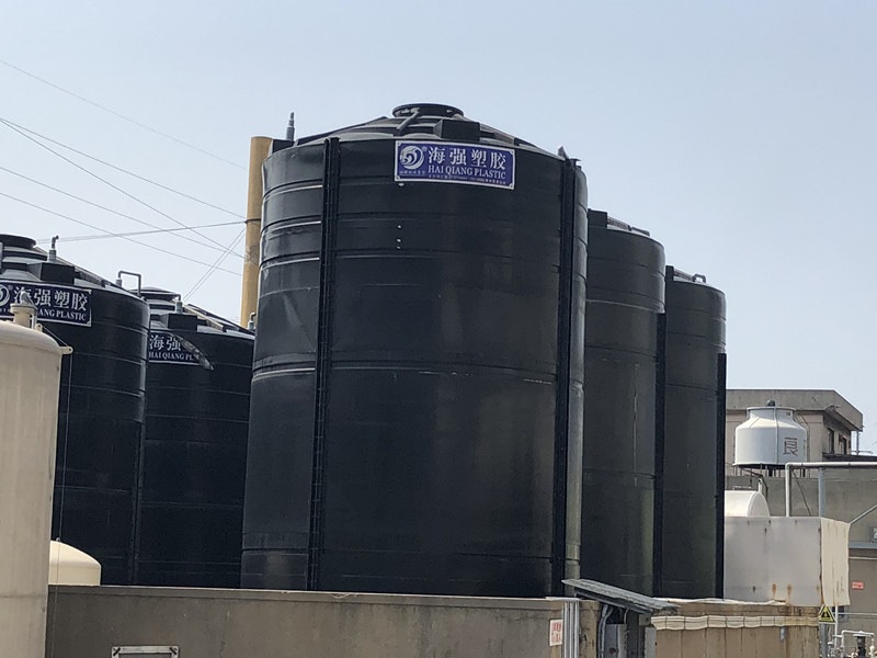 PE立式儲罐的安全運輸